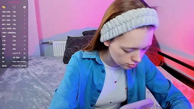 FlexyFox online show from February 5, 4:14 pm