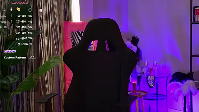 FlexyFox online show from April 15, 2:10 pm