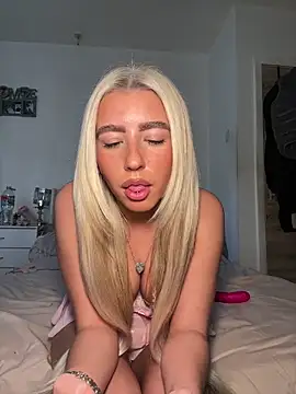 BlondeBetty online show from February 1, 12:36 pm