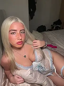 BlondeBetty online show from February 24, 8:42 pm