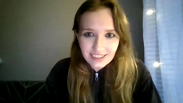 Snapshot of Zivora chatting on July 2, 7:31 pm Zivora online show from July 2, 7:31 pm
