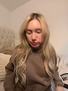 SexySaraxxoo online show from November 20, 9:43 am