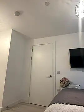 SexySaraxxoo online show from December 17, 2:11 pm