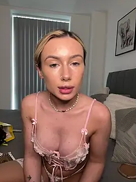 SexySaraxxoo online show from February 11, 3:12 pm