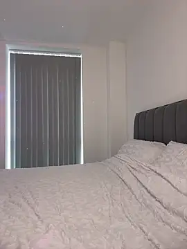 SexySaraxxoo online show from November 22, 12:48 pm