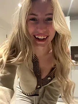 SexySaraxxoo online show from December 21, 12:07 pm