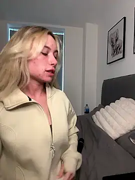 SexySaraxxoo online show from January 14, 9:46 am