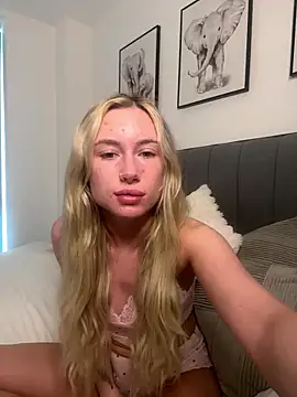 SexySaraxxoo online show from January 15, 11:13 am