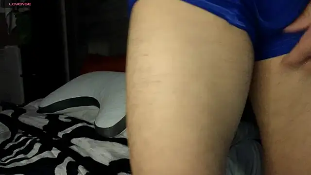 Snapshot of FitBoy_Cris chatting on June 25, 6:35 pm FitBoy Cris online show from June 25, 6:35 pm