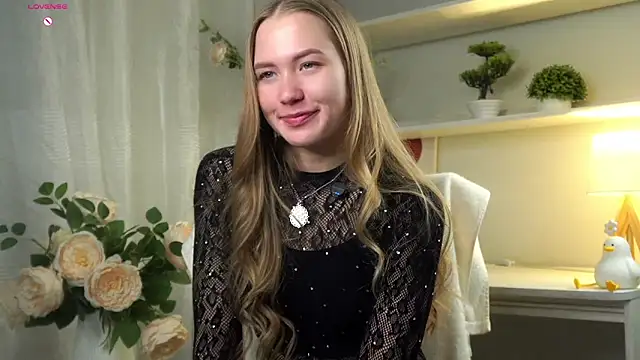 AlbaMesick online show from April 18, 12:29 pm