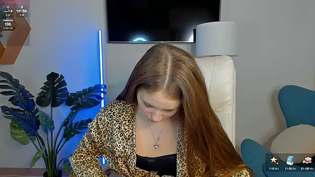 Snapshot of Sweet__Amily chatting on October 9, 12:28 pm Sweet Amily online show from October 9, 12:28 pm
