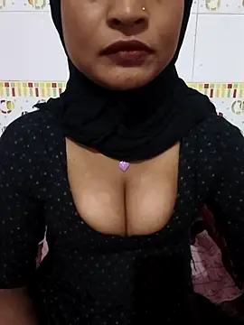 Snapshot of Itz_Mayra_ chatting on November 25, 8:47 am Itz Mayra online show from November 25, 8:47 am