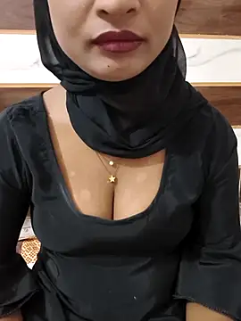 Snapshot of Itz_Mayra_ chatting on October 21, 7:41 am Itz Mayra online show from October 21, 7:41 am