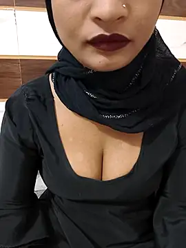 Snapshot of Itz_Mayra_ chatting on November 2, 7:02 am Itz Mayra online show from November 2, 7:02 am