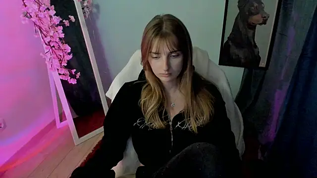 NeyliDream online show from December 19, 1:35 pm