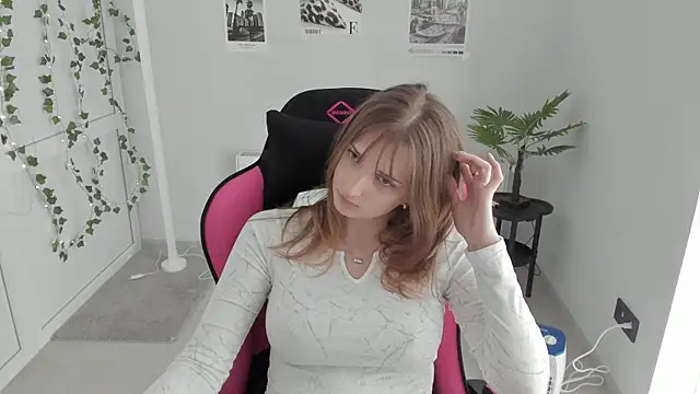 NeyliDream online show from April 23, 1:46 pm