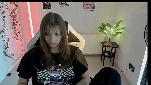 Snapshot of NeyliDream chatting on July 10, 3:23 pm NeyliDream online show from July 10, 3:23 pm