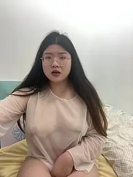 xxwang20 online show from March 31, 1:35 pm