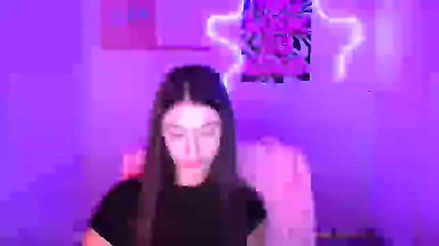 Snapshot of AlisaBubbles chatting on November 17, 12:31 pm AlisaBubbles online show from November 17, 12:31 pm