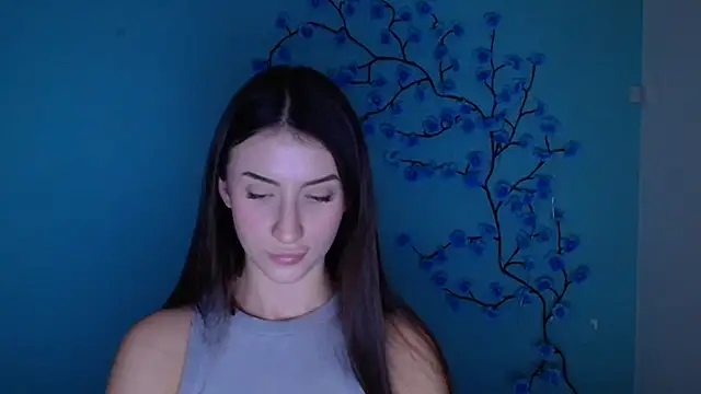 Snapshot of AlisaBubbles chatting on December 18, 12:31 pm AlisaBubbles online show from December 18, 12:31 pm