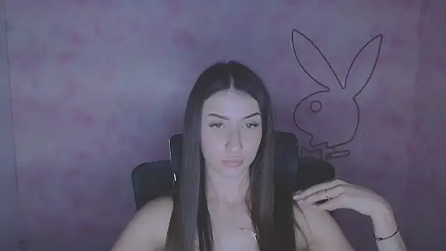 Snapshot of AlisaBubbles chatting on October 8, 6:08 pm AlisaBubbles online show from October 8, 6:08 pm