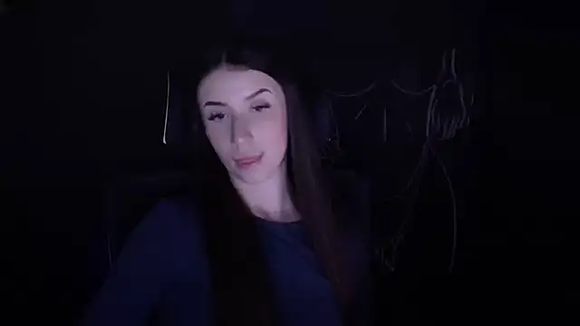 Snapshot of AlisaBubbles chatting on October 8, 5:42 am AlisaBubbles online show from October 8, 5:42 am