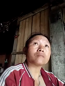 Snapshot of Samdim23 chatting on October 27, 2:45 am Samdim23 online show from October 27, 2:45 am