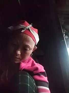 Snapshot of Samdim23 chatting on November 13, 10:30 am Samdim23 online show from November 13, 10:30 am