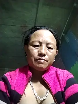 Snapshot of Samdim23 chatting on October 31, 9:28 am Samdim23 online show from October 31, 9:28 am