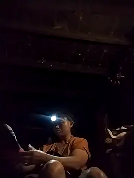 Snapshot of Samdim23 chatting on November 9, 2:43 pm Samdim23 online show from November 9, 2:43 pm