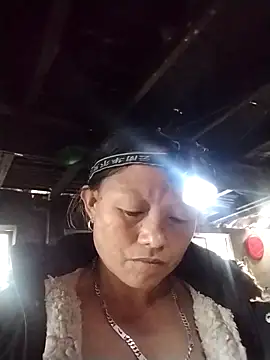 Snapshot of Samdim23 chatting on November 19, 4:01 am Samdim23 online show from November 19, 4:01 am