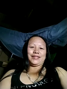 Snapshot of Samdim23 chatting on December 1, 2:18 pm Samdim23 online show from December 1, 2:18 pm