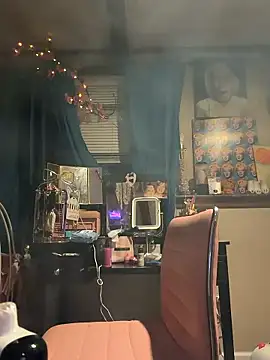 Snapshot of shortywidaphatty chatting on January 17, 11:25 am shortywidaphatty online show from January 17, 11:25 am