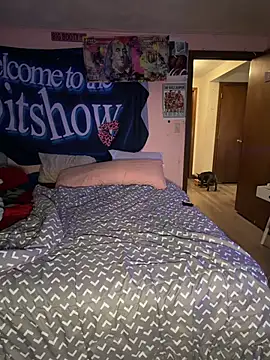 Snapshot of shortywidaphatty chatting on November 9, 9:30 pm shortywidaphatty online show from November 9, 9:30 pm