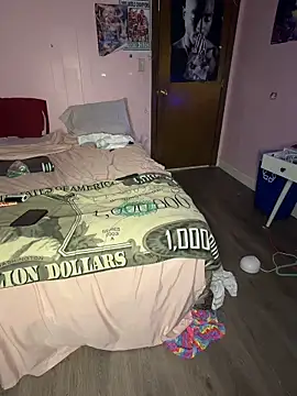 Snapshot of shortywidaphatty chatting on December 21, 1:46 pm shortywidaphatty online show from December 21, 1:46 pm