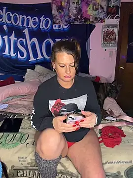 Snapshot of shortywidaphatty chatting on November 22, 6:07 pm shortywidaphatty online show from November 22, 6:07 pm