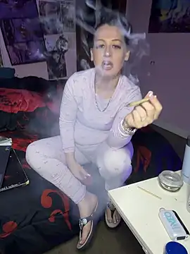 shortywidaphatty online show from March 29, 10:17 am