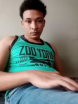 Snapshot of Daddysharddick chatting on September 10, 3:33 pm Daddysharddick online show from September 10, 3:33 pm