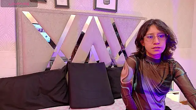 Snapshot of jupiterysaturno chatting on November 11, 2:34 pm jupiterysaturno online show from November 11, 2:34 pm