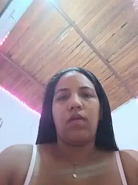 girlpee online show from February 13, 11:43 am