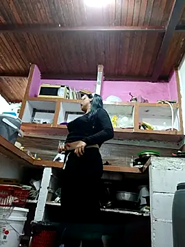 girlpee online show from November 7, 2:49 am