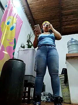 girlpee online show from November 11, 1:39 pm