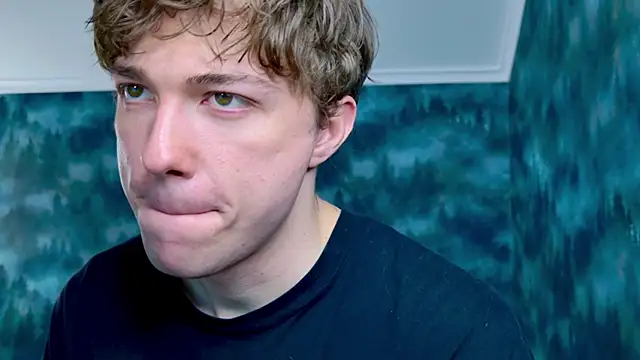 MarkShot  online show from October 26, 5:13 pm