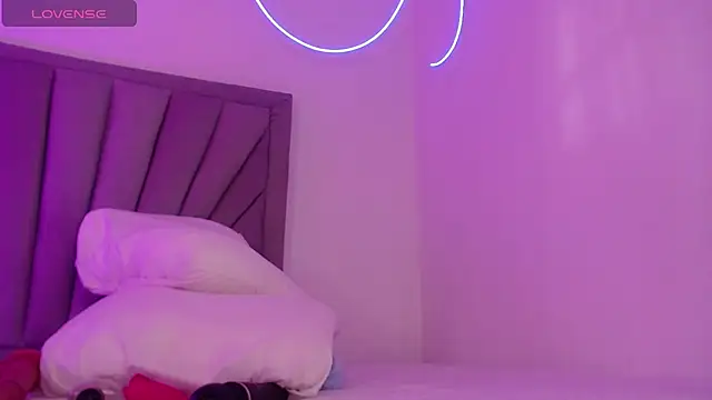 Fiorela 1 online show from April 15, 11:49 am