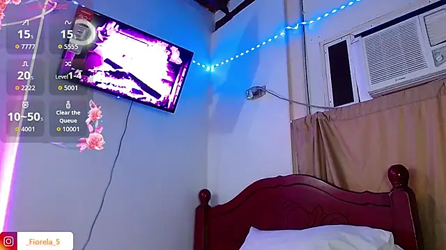 Fiorela 1 online show from December 19, 7:05 pm