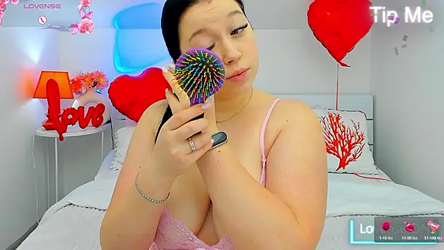 LexiePat online show from February 15, 6:25 am