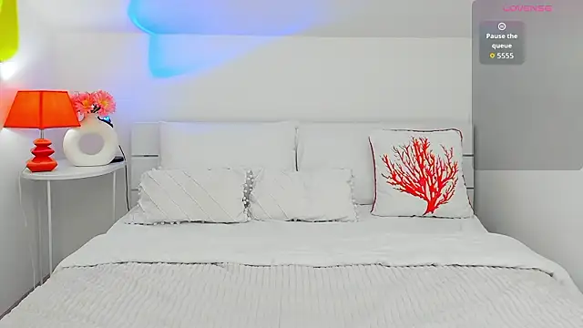 LexiePat online show from February 4, 1:17 pm