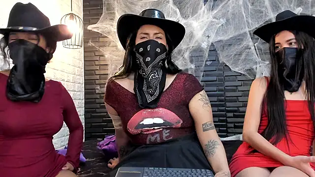 Snapshot of ElJardinEspanol chatting on October 10, 12:17 pm ElJardinEspanol online show from October 10, 12:17 pm