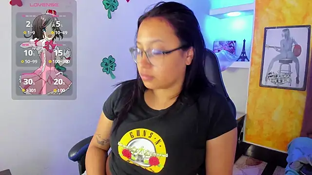 susan mooree online show from March 25, 9:24 pm