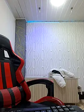 susan mooree online show from November 26, 6:52 pm